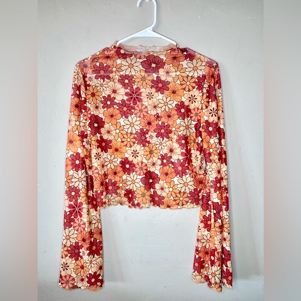 Women's Bell Sleeve Lettuce Trim Mock Neck Floral Mesh Top Crop‎ Size Medium